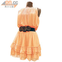Olanor的薄綢連身裙。（4,500 Baht，約HK$1,125）