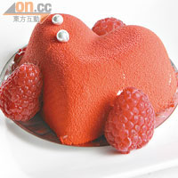 桑莓心形蛋糕 $38<br>柴田師傅的招牌作，以柔軟香滑的雲呢拿慕絲，包裹着酸甜紅桑莓果凍，心形賣相搶眼又Sweet。