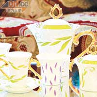 陶瓷竹葉茶具套裝（包括茶壺、茶杯連碟、奶瓶、糖瓶） $798