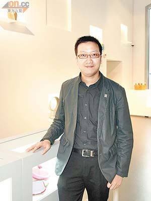 高級講師陳光耀對學生的作品都很滿意，寄望他們再下一城建立自家品牌。