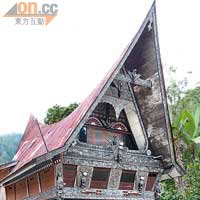 博物館是一座Batak族的傳統高腳木屋。