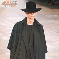 Dior Homme剪裁偏向鬆身，刻意予人oversized感覺。