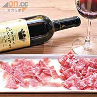 意大利凍肉盤 $108<BR>除了巴馬火腿外，還有意式肉腸，可以用來配搭葡萄酒，又或者伴以一些味道強烈的清酒。