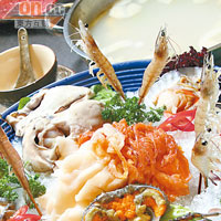 火鍋誘惑    $238<br>6款時令海鮮包括鮑魚、鮮蝦、元貝及桶蠔等，新張期更附送田園菜籃及湯底。