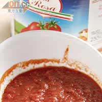 茄醬雖然是罐頭貨，但一樣來自意大利，風味十足。