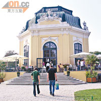 建於18世紀中的巴洛克猶太式Kaiser-Pavilion。