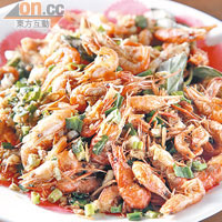 南庄活溪蝦是當地的名產之一，酥炸過後香脆可口。