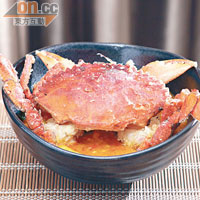 咖喱炒蟹$188<BR>咖喱醬料不多，肉蟹走油後用咖喱汁燴至濃稠入味，卻不會遮蓋蟹肉鮮味。