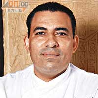Chef Maged Makram來自埃及首都開羅，曾在印度5星級酒店擔任中東菜總廚，擅長炮製地中海及中東菜。