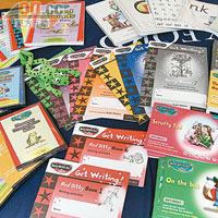 整套牛津RWI英語教材，包括多本不同故事書、寫作書及原音卡，適合不同程度的小朋友學習。