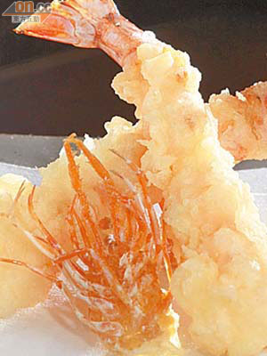 活蝦$100\隻（日本）、$50\隻（本地）（a）<br>活蝦是天婦羅中最常用的食材，炸後依然保持通透，質感特別爽彈。