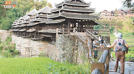 擁有近百年歷史的程陽橋，是眾多侗族風雨橋中最富代表性的。