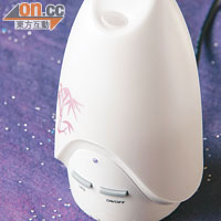 USB香薰爐，有放濕效能，適用於乾燥的秋冬季節。$320（c）