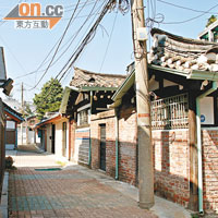 傳統韓屋散布於西村的不同角落，外觀保存了一份古典美感。