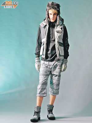 炭灰色恤衫 $3,280、灰色民族圖案法蘭絨短褲 $4,950、淺灰色羽絨背心（Pertex Shield DV）$8,250、炭灰色Fake Fur Hat $1,350