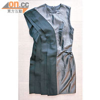 AMAYA ARZUAGA灰銀×黑色皮裙 $11,599（d）