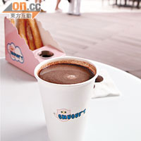 Hot Chocolate $30<br>即點即煮，以澳洲牛奶加入6片比利時朱古力磚炮製，香濃幼滑，感覺幸福。
