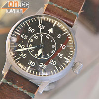 同是Laco在四十年代為德國空軍設計的手錶，設有分鐘顯示，由十多年前四、五千元升至約四、五萬元。