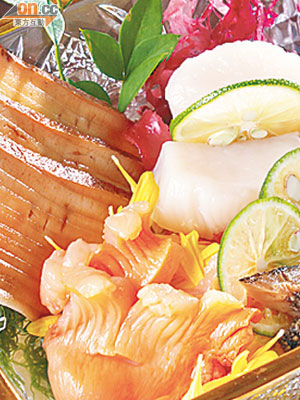 貝類刺身（Omakase菜式之一）<br>每次有3款，赤貝、帆立貝和鮑魚等都鮮爽清甜，質感彈性十足，新鮮。