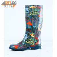 Vivienne Westwood 彩色圖案水靴 $3,790（e）