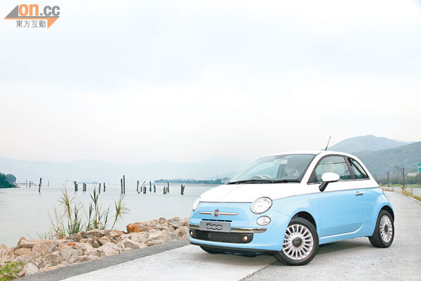 Fiat 500 Bicolor 雙色周年慶典限定版 東方日報