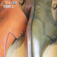 Edward Green可訂造不同鞋底款式，包括：（左）Single Sole、（中）前Single Sole後Double Sole混合款、（右）Double Sole。