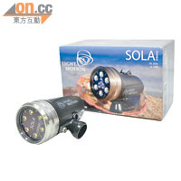 Light Motion的SOLA Video潛水閃光燈。售價：約$7,010