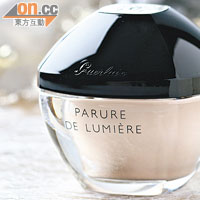 Parure de Lumiere粉底乳霜$470