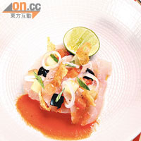 Marinated Hamachi $108<BR>日本油甘魚用鹽和胡椒醃1小時，伴以像西班牙番茄凍湯的醬汁吃，比蘸豉油來得新鮮。