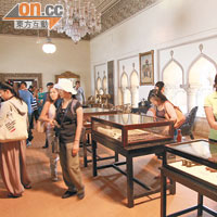 Nizam家族的藏品，由東到西，由南到北，任何國家的珍品都有。