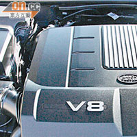 5公升V8引擎備有Supercharged增壓裝置，瞬間引發510ps馬力。