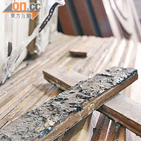 自上年起，二人已收集一系列被棄的木產品，尤其是木門、木地板的可塑性最高。