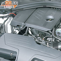 藉着TwinPower Turbo裝置，使引擎馬力飆至136hp。