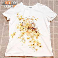 白色蜜蜂print tee $3,000