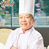 逾50年入廚經驗的總廚曹金祺師傅，是現時少有曾主理過滿漢全席的老師傅。