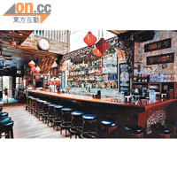 No.5 Emerald Hill是新加坡頗受歡迎的餐廳酒吧。