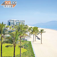別墅緊接Non Nuoc Beach，水清沙幼成為旅客的焦點。
