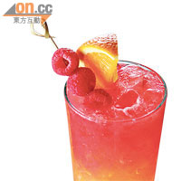 Mandarin Cooler $90（c）<BR> 新款雞尾酒，注入大量鮮橙汁、Mandarin Vodka等調成，果汁多酒分量相對少，香甜易入口。