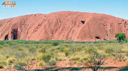 澳洲的Uluru乃世界上最大獨立巨岩，同學可親眼目睹巨岩，必定嘆為觀止。