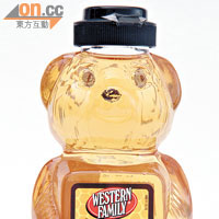 小熊蜜糖$40 （f）<br>蜜糖樽成隻熊仔樣，小朋友見到一定好開心，味道甜而不膩，是吃班戟時的良伴。