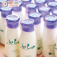 富良野牛奶超香濃，即買即飲最爽，180毫升售價￥120（HK$9）、900毫升售價￥420（HK$32）。