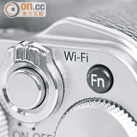 新增「Wi-Fi/Fn」快捷鍵，一按即可進入無線功能介面。