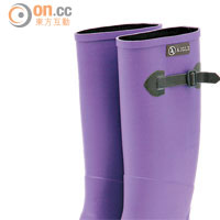 AIGLE紫色高筒雨靴 $1,480（b）