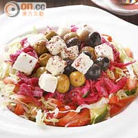 Ottoman Style Salad $75<br>地中海風沙律，有齊生菜、番茄、青瓜、紫椰菜、橄欖、Feta Cheese等夠豐富，拌以Extra Virgin橄欖油。