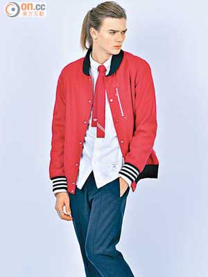 紅色BW Award Jacket $2,200、白色BW Shirt $1,200、深藍色BW Pants $1,000、黑色BW Campus 80's $1,600