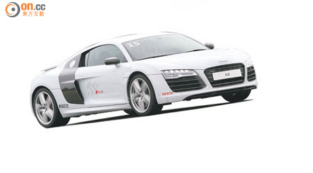 能夠在珠海國際賽車場駕駛只需3.5秒就能飆至100km/h的Audi R8 V10 plus飛馳，實在難得！