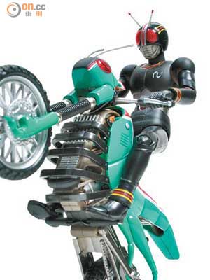 Kamen Rider Black Renewal Ver.售價：3,500 日圓、Battle Hopper Renewal Ver.售價：4,500日圓