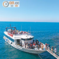 除了陸路，還可乘船遊Cinque Terre，但每程消費最少€10（約HK$105）。
