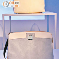 Piper Lux bag系列設計貫徹簡約美學，四方袋身實用時尚。