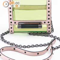 DVF螢光綠色窩釘Chain Bag $1,400（c）